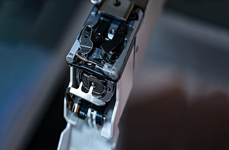 The Elastic SK10 Fixed Knife